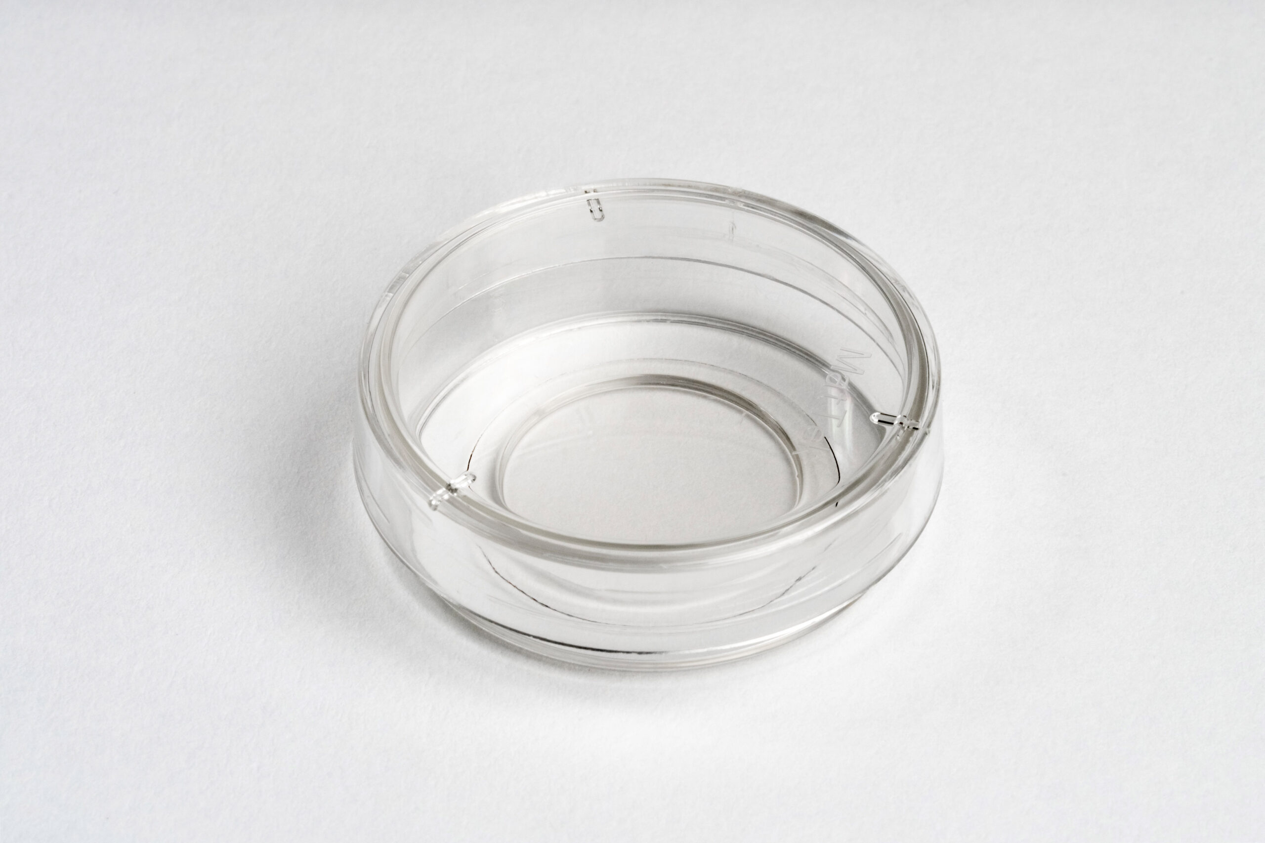 35 mm Dish | No. 1.5 Coverslip | 20 mm Glass Diameter | Uncoated